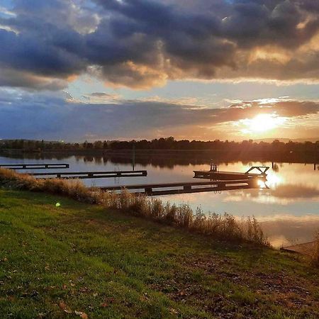 Camping Aux Rives Du Soleil Pont-de-Vaux Exteriör bild