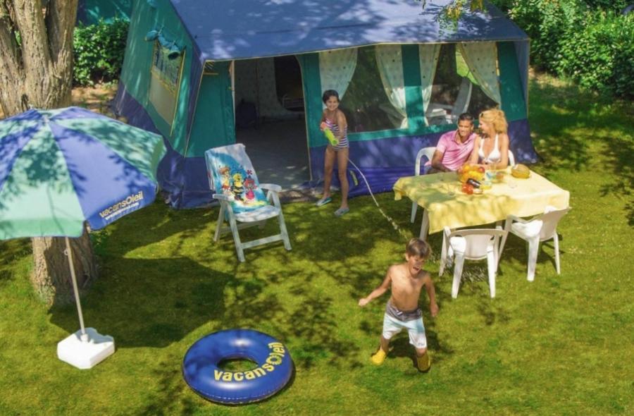 Camping Aux Rives Du Soleil Pont-de-Vaux Exteriör bild